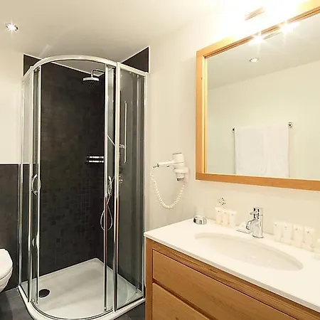 Sleeps 4 Pool Wifi Appartement