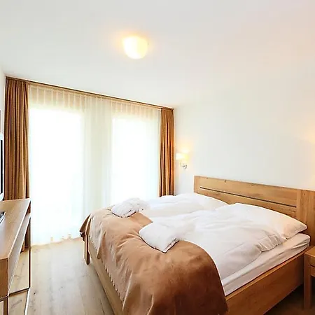 Sleeps 4 Pool Wifi *
