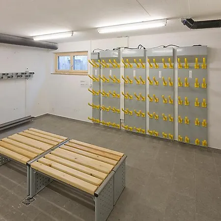 Sleeps 4 Pool Wifi 采尔马特