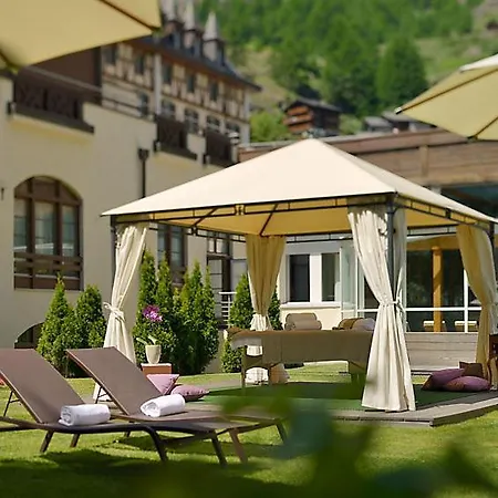 Sleeps 4 Pool Wifi 公寓 采尔马特