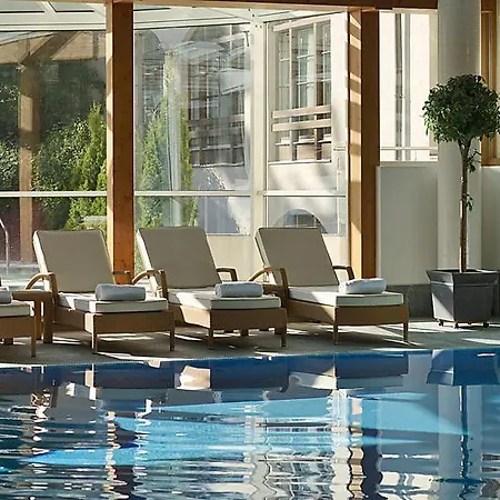 Sleeps 4 Pool Wifi * 采尔马特